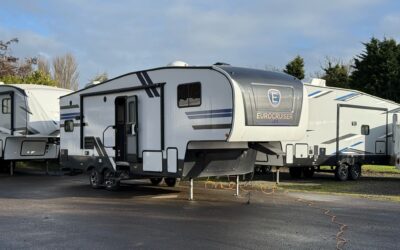 Are Fifth Wheel Caravans Legal In The UK? Everything You Need To Know