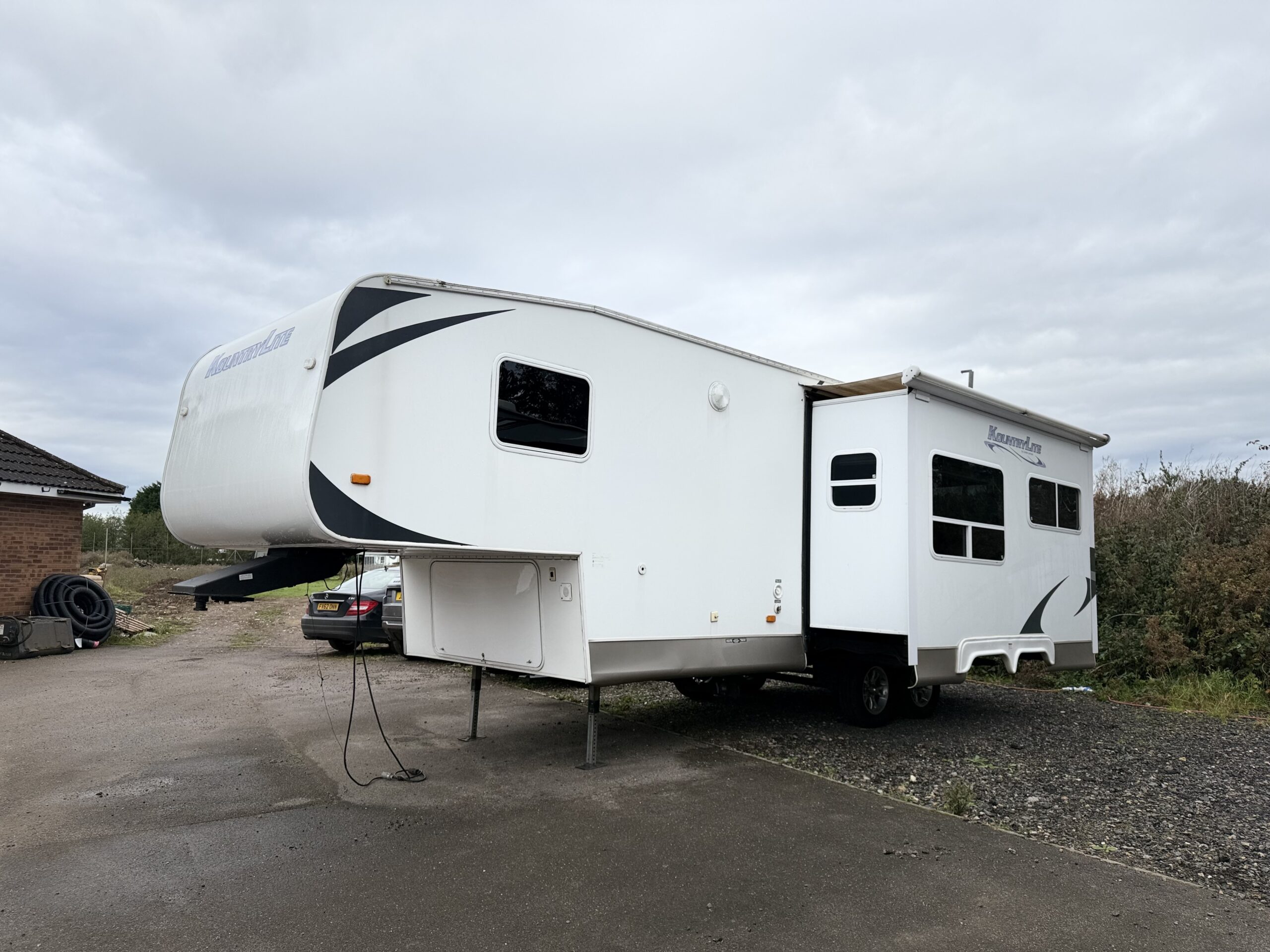 2018 KountryLite RL Lowroof - Image 2